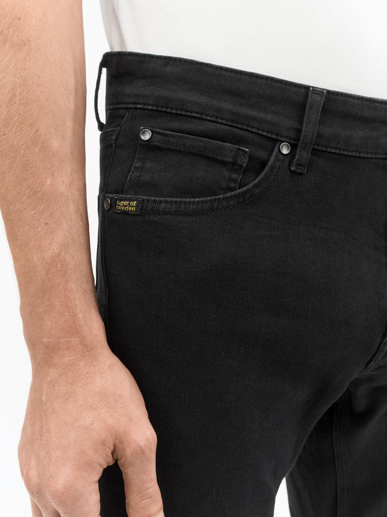 Des - Mid-Rise Jeans