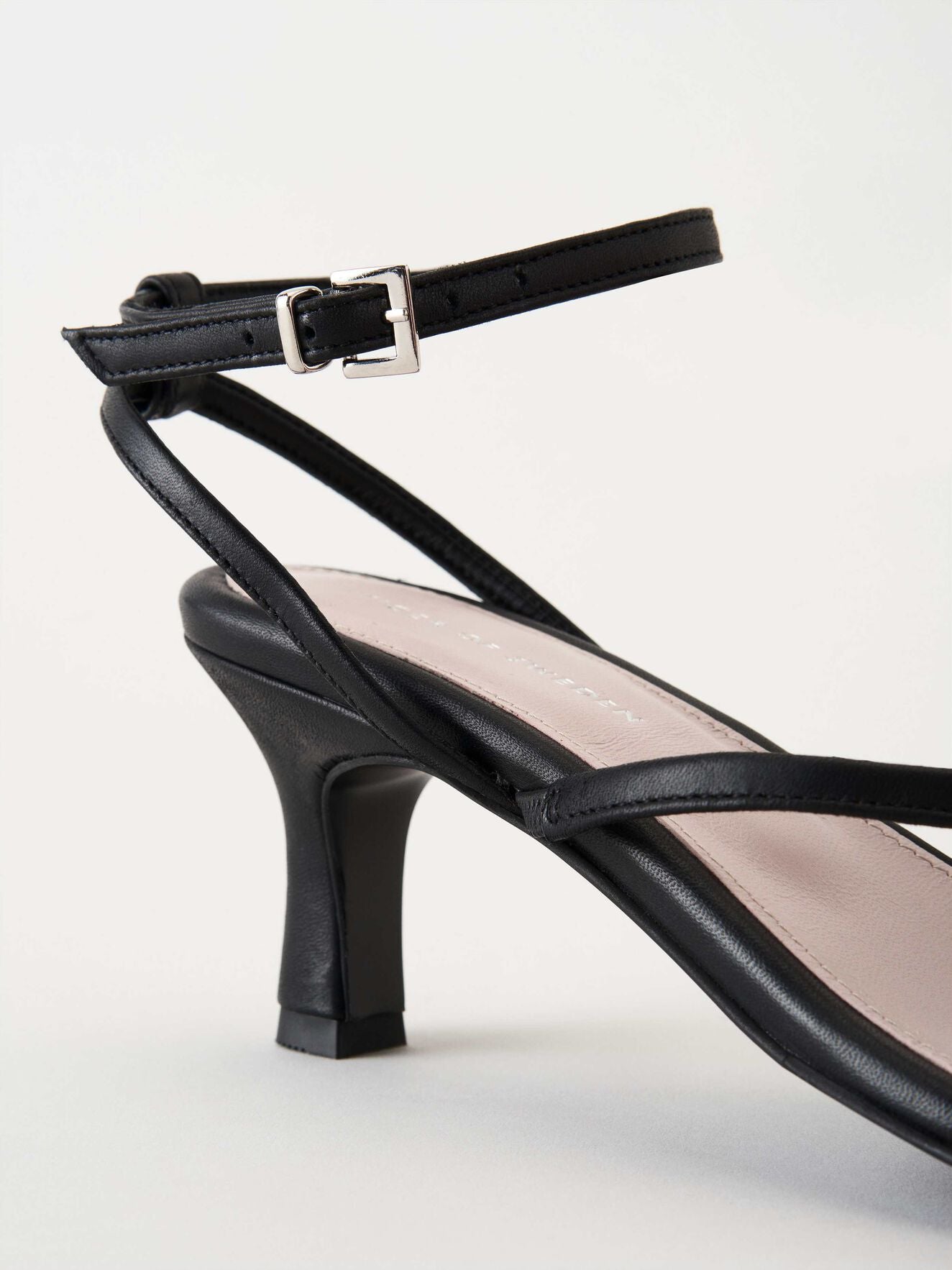 Comodaria - Sandals